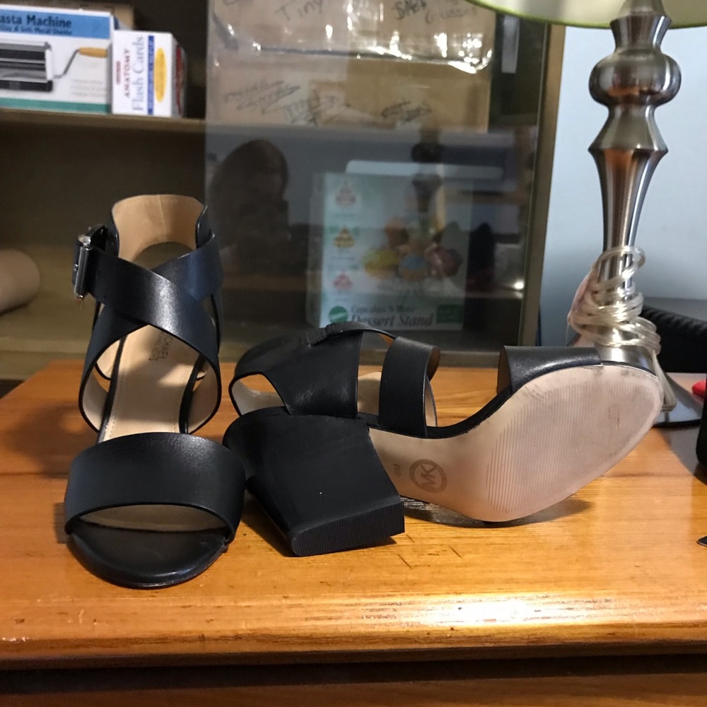 Michael Kors open toe heel/ dressy sandal size 6